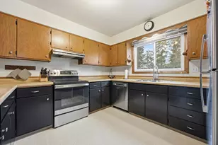 1621 17th St S, Moorhead, MN 56560 - Photo 12