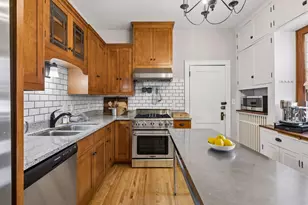 987 Portland Ave, Saint Paul, MN 55104 - Photo 10