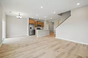 1524 Trellis Ln, West Saint Paul, MN 55118 - Photo 6