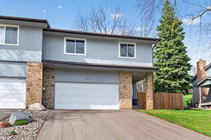 14530 40th Pl N, Plymouth, MN 55446 - Photo 2