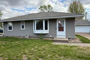 550 115th Ave NW, Coon Rapids, MN 55448 - Photo 1