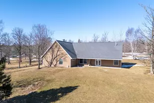 1212 McGuire Ln, Grand Rapids, MN 55744 - Photo 4