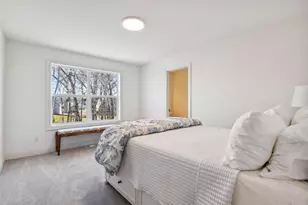 1886 Della Dr, Chanhassen, MN 55317 - Photo 42