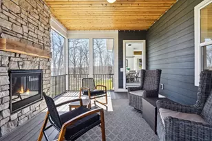 1886 Della Dr, Chanhassen, MN 55317 - Photo 26