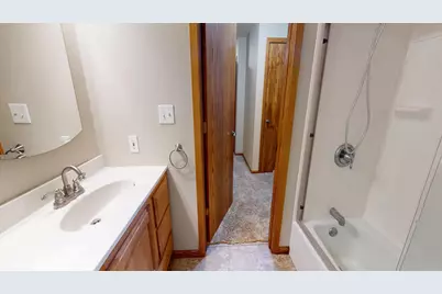 1612 Hale Drive, Albert Lea, MN 56007 - Photo 24