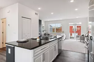 3139 Clover Ridge Dr, Chaska, MN 55318 - Photo 14