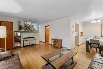 902 7th Avenue E, Shakopee, MN 55379 - Photo 6