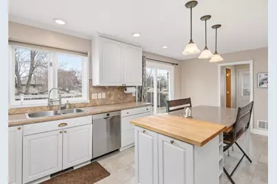 11712 Galtier Drive, Burnsville, MN 55337 - Photo 8