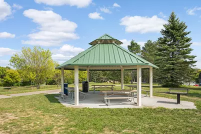 7495 Saratoga Drive, Chanhassen, MN 55317 - Photo 20