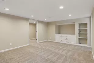 3011 Asbury St, Roseville, MN 55113 - Photo 28