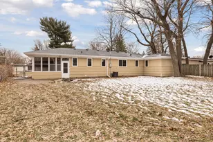 3011 Asbury St, Roseville, MN 55113 - Photo 40