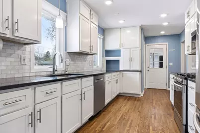 3011 Asbury Street, Roseville, MN 55113 - Photo 6