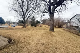 205 S 2nd St, Beaver Creek, MN 56116 - Photo 8