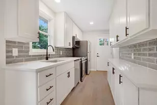 100 Warner Ave S, Mahtomedi, MN 55115 - Photo 10