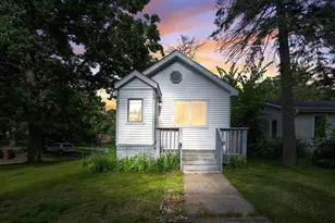 100 Warner Ave S, Mahtomedi, MN 55115 - Photo 22