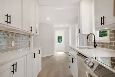 100 Warner Avenue S, Mahtomedi, MN 55115 - Photo 12