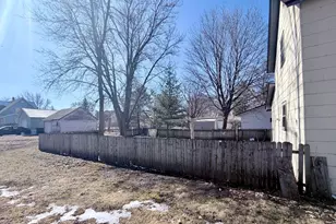 46 2nd St NE, Madelia, MN 56062 - Photo 8