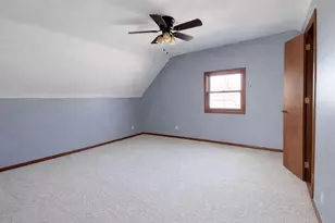 46 2nd St NE, Madelia, MN 56062 - Photo 2