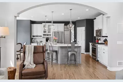 20643 Hazelwood Trail, Lakeville, MN 55044 - Photo 2