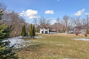 1175 Lilac Cir, Victoria, MN 55386 - Photo 16