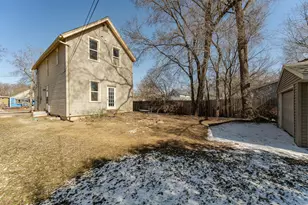 212 12th St NW, Rochester, MN 55901 - Photo 2