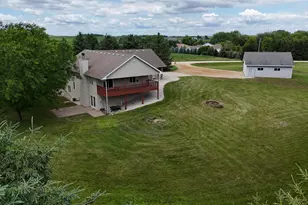 72329 320th St, Racine, MN 55967 - Photo 2
