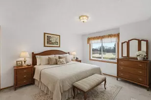 902 Evergreen Dr, Burnsville, MN 55337 - Photo 10