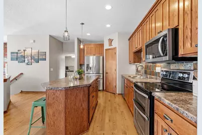 11614 Laketowne View, Albertville, MN 55301 - Photo 10