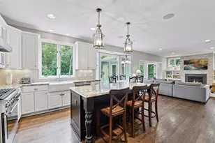 17641 Hyde Park Ave, Lakeville, MN 55044 - Photo 4