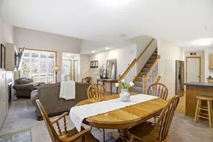 8731 Quarry Ridge Ln, Woodbury, MN 55125 - Photo 10