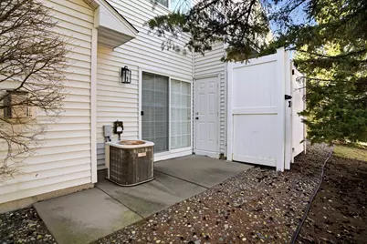 8731 Quarry Ridge Lane #F, Woodbury, MN 55125 - Photo 28