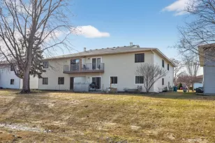 3306 Greenbrier St, Vadnais Heights, MN 55127 - Photo 24