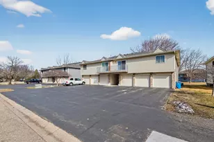 3306 Greenbrier St, Vadnais Heights, MN 55127 - Photo 2