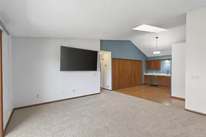 3306 Greenbrier Street #3306D, Vadnais Heights, MN 55127 - Photo 8