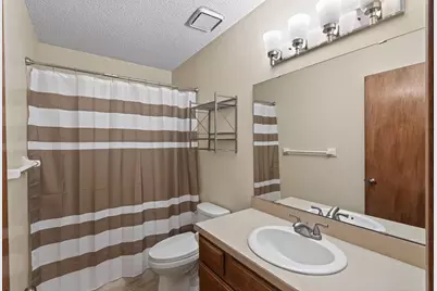 3306 Greenbrier Street #3306D, Vadnais Heights, MN 55127 - Photo 12