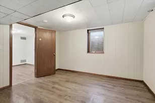 1489 Hoyt Ave W, Falcon Heights, MN 55108 - Photo 36