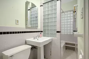 2440 Stevens Ave, Minneapolis, MN 55404 - Photo 14