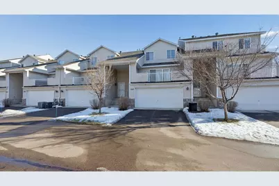 7627 Nicholas Way, Chanhassen, MN 55317 - Photo 2