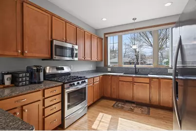 1581 Christie Place, Saint Paul, MN 55106 - Photo 8