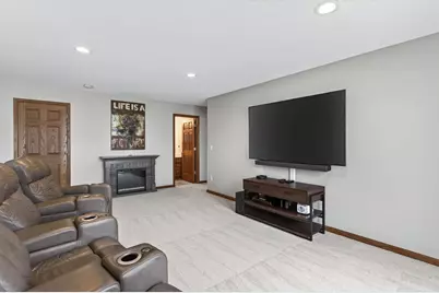 1581 Christie Place, Saint Paul, MN 55106 - Photo 34