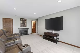 1581 Christie Pl, Saint Paul, MN 55106 - Photo 34