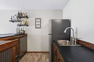 1581 Christie Pl, Saint Paul, MN 55106 - Photo 36