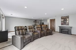 1581 Christie Pl, Saint Paul, MN 55106 - Photo 32