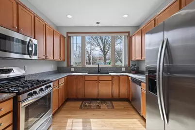 1581 Christie Place, Saint Paul, MN 55106 - Photo 10