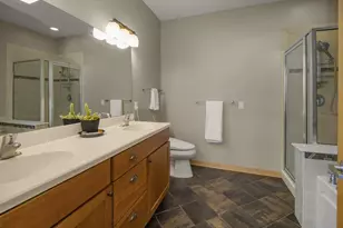 256 Spring St, Saint Paul, MN 55102 - Photo 16