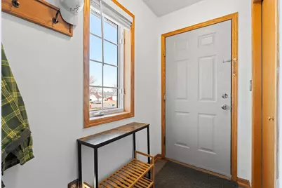 407 8th Street NW, Dodge Center, MN 55927 - Photo 2