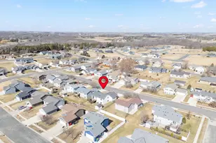 407 8th St NW, Dodge Center, MN 55927 - Photo 24