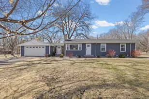 105 Saratoga Ln N, Plymouth, MN 55441 - Photo 2
