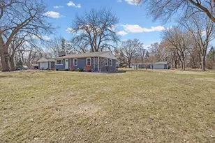 105 Saratoga Ln N, Plymouth, MN 55441 - Photo 32