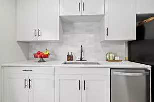 105 Saratoga Ln N, Plymouth, MN 55441 - Photo 10